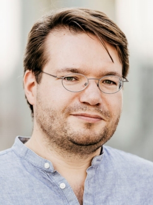 Dr.  Rico Gutschmidt